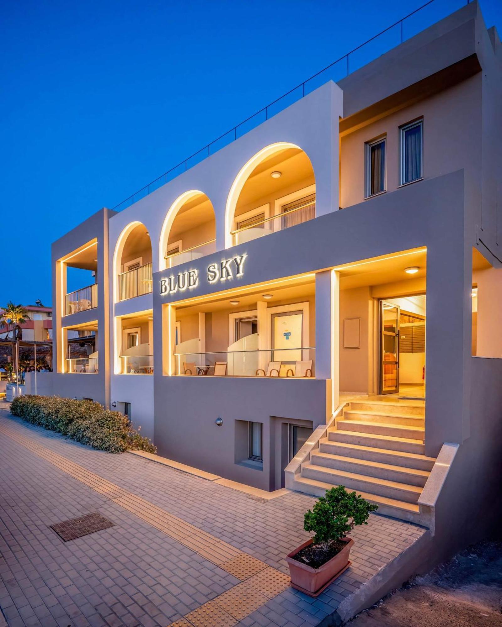 העיירה רתימנו Blue Sky Hotel Apartments מראה חיצוני תמונה